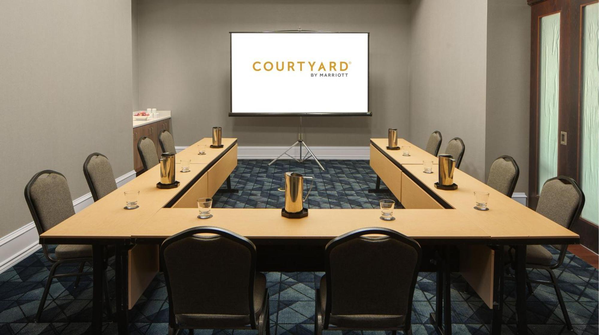 Courtyard By Marriott Chicago At Medical District-Uic Ξενοδοχείο Εξωτερικό φωτογραφία